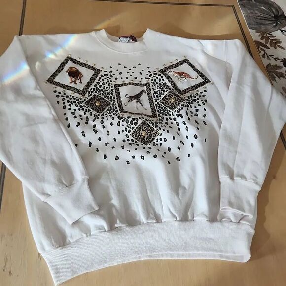 Vintage embroidered Leopard print cream sweatshirt women's size M - Picture 9 of 10